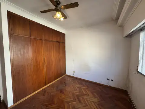 Casa en venta de 6 ambientes en Villa Luro