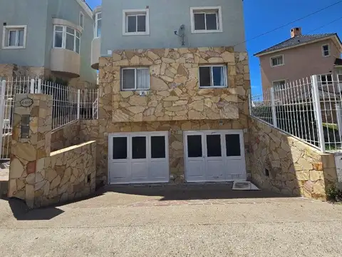 Departamento Duplex en Complejo con piscina - Garage propio