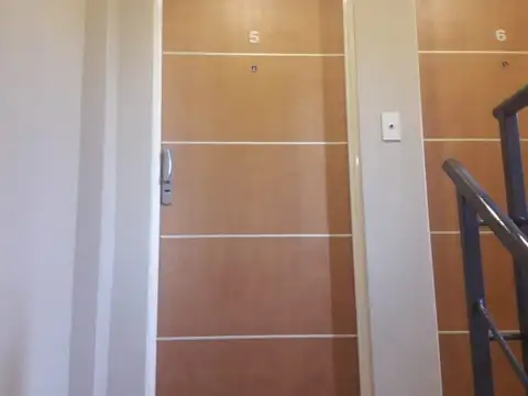 Depto Tipo Casa en Alquiler de Monoambiente