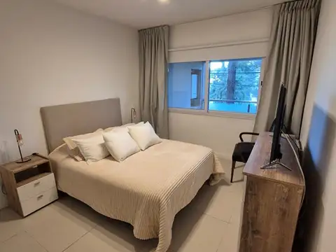 Departamento en Alquiler Temporal en Boulevard Del Sol, $ 1.000