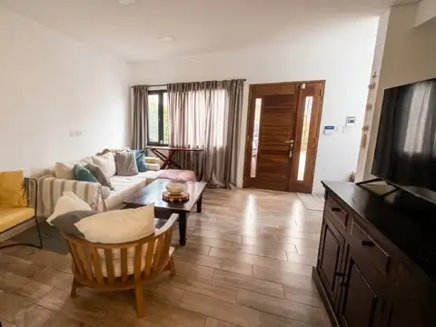 Depto Tipo Casa en Venta 5 años