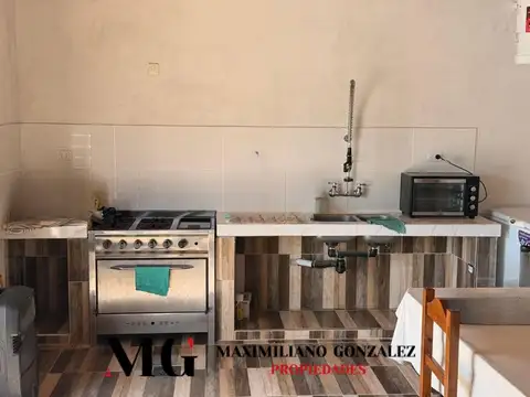 Casa 2 ambientes con 1 baño