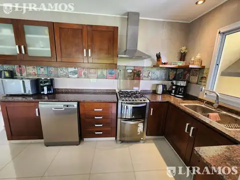 Casa en Venta al Oeste