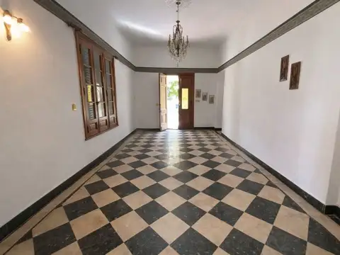 Avenida del Libertador 1700