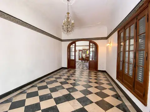 CASA VENTA C/ PATIO TERRAZA COCHERAS QUINCHO