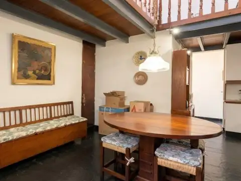 Depto Tipo Casa 6 ambientes con 2 baños