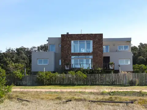 CASA EN ALQUILER