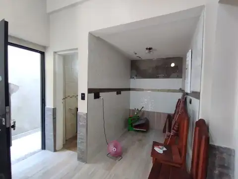 CASA 5 AMBIENTES VENTA FLORES