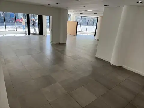 Local en Alquiler en Parque Patricios, $ 6.000.000