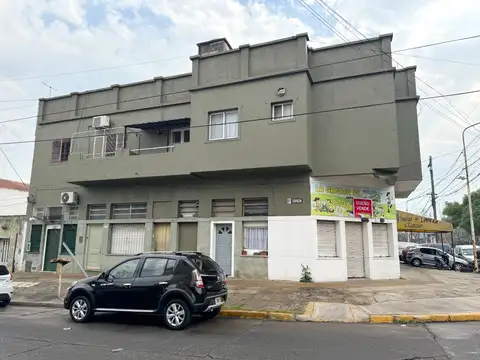 Depto Tipo Casa en Venta al Este