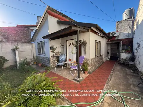 Depto Tipo Casa en Venta con 1 cocheras