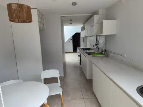 Avenida Ovidio Lagos 100