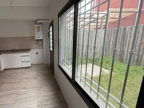 A ESTRENAR Dúplex 2 Amb. a Estrenar con Jardín.