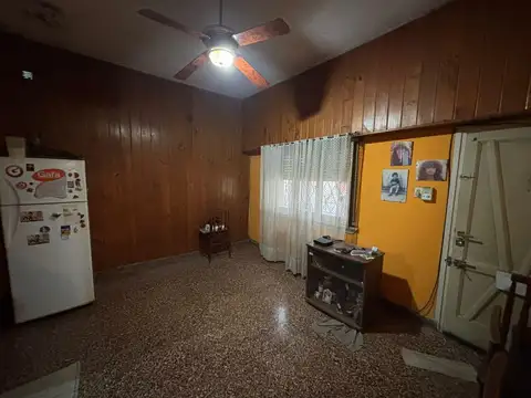 Casa en Alquiler en Isidro Casanova, $ 650.000