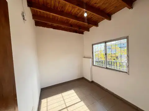 Depto Tipo Casa 3 ambientes con 1 baño