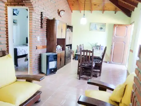 Depto Tipo Casa 4 ambientes con 2 baños