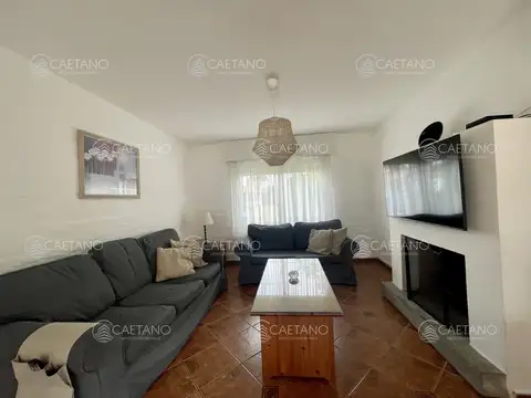 Casa en Alquiler Temporal en Pinares, USD 9.900