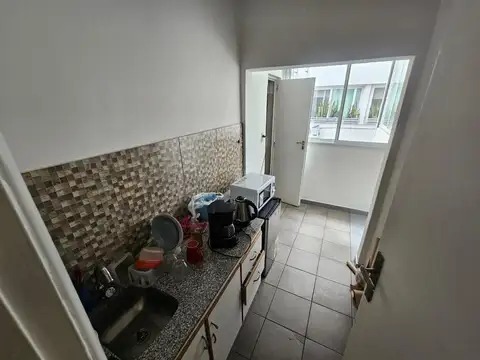 Oficina en Alquiler en Microcentro al Frente