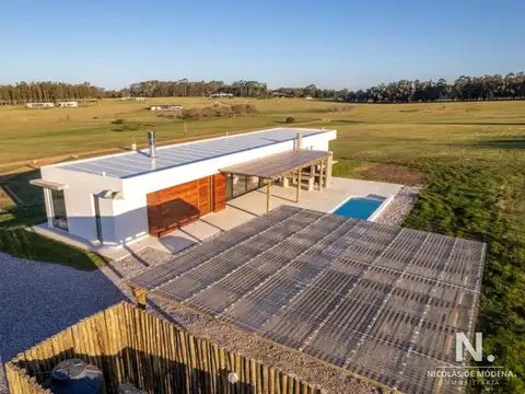 Casa de lujo que ofrece comodidad y amplitud en un entorno natural y sereno en Laguna de los Cisnes