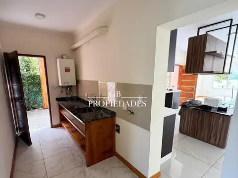 Casa 5 ambientes con 4 baños