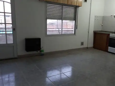 Departamento en Alquiler en Tablada, $ 450.000