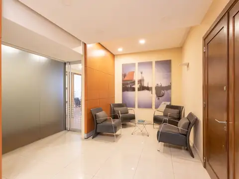 Oficina en Venta Seguridad Cocheras Excelente AAA