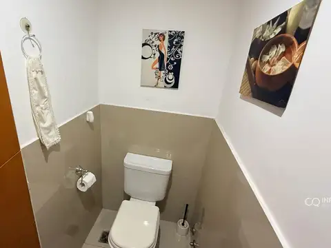 Casa en Venta con 5 cocheras