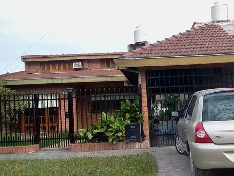 Casa en venta 3 dormitorios en Los Polvorines