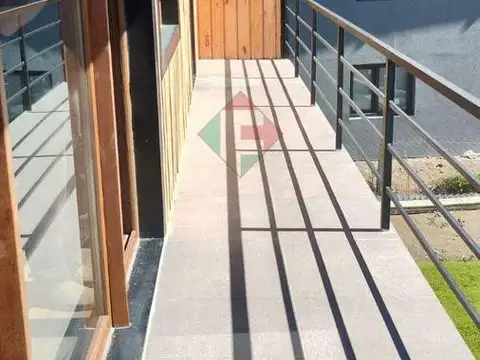 Casa 4 ambientes con 1 baño