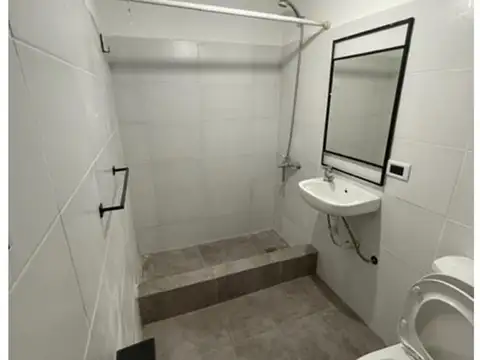 Depto Tipo Casa en Alquiler en Caseros, $ 400.000