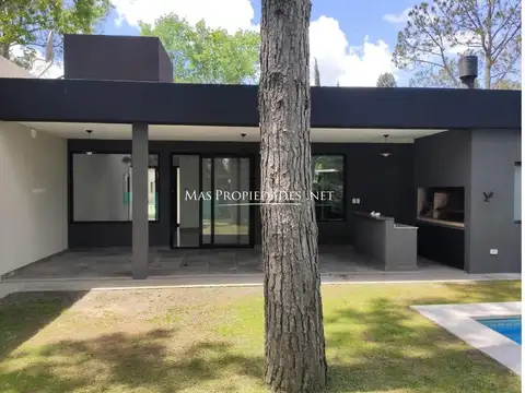 Venta Casa en Altos De San Vicente 4 Dormitorios Canning 100