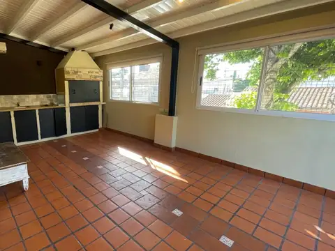 PH en SAN ISIDRO a una cuadra de AV CENTENARIO