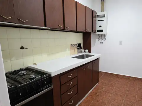 Depto Tipo Casa en Venta 50 años