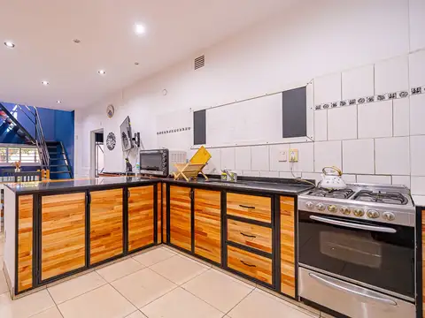 Depto Tipo Casa 7 ambientes con 2 baños