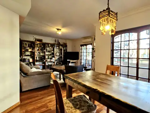 Departamento de 4 amb. con dependencia y playroom,  patio parrilla y cochera