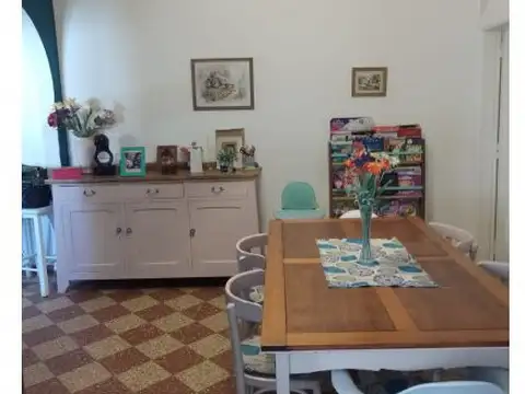 Casa 4 ambientes con 1 baño