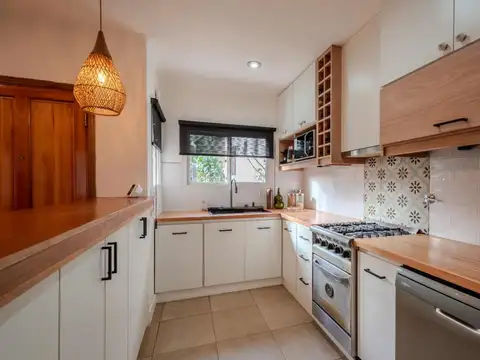 Casa en Venta con 1 cochera