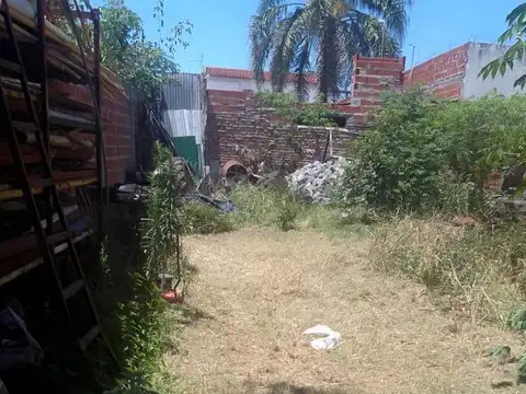 Galpon en Venta 44  mts Fondo