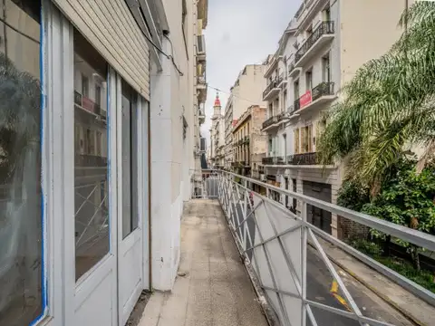 VENTA Departamento 3 Amb. &amp; escritorio A RECICLAR  Uruguay 100 CABA