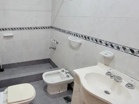 Local en Venta en Pacheco Sur, USD 250.000