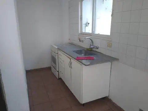 Depto Tipo Casa en Alquiler en Villa Lugano, $ 500.000