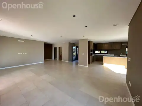 Casa en Venta al Este
