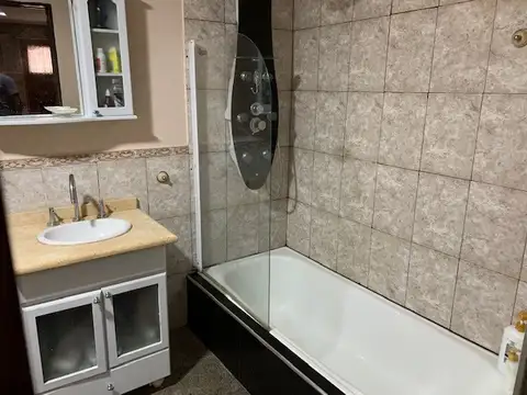 Depto Tipo Casa en Venta de 4 dormitorios
