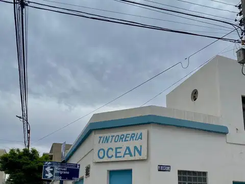 Esquina en  el centro de Comodoro Rivadavia