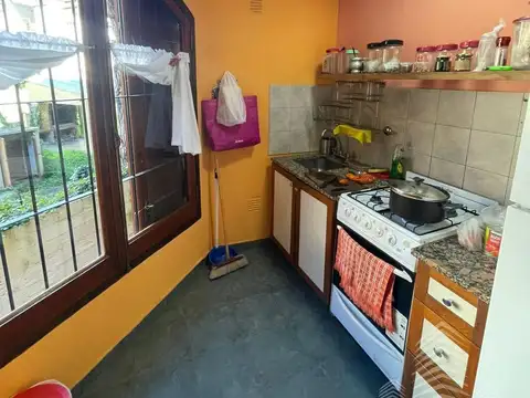 Depto Tipo Casa en Venta con 1 cocheras