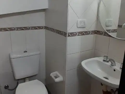 Duplex en alquiler de tres ambientes