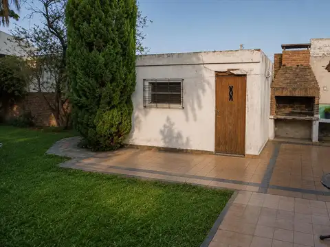 Manuelita Rosas al 2100