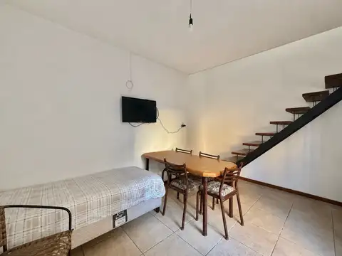 Casa 2 ambientes con 1 baño