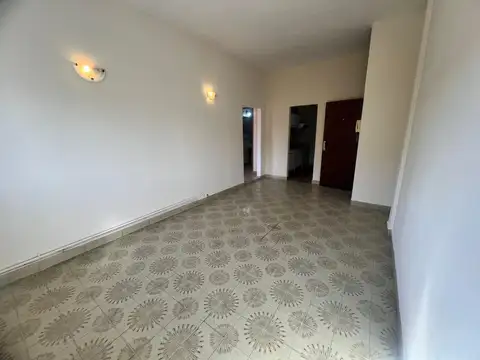 Depto Tipo Casa en Alquiler de 2 dormitorios