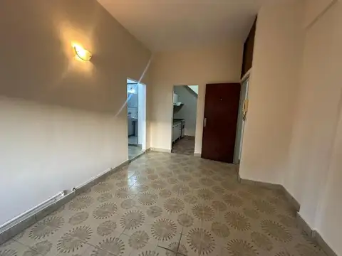 Depto Tipo Casa en Alquiler en Villa Bonich, $ 600.000